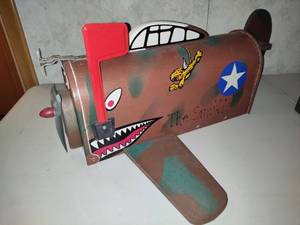 lot 35 image: Handmade Airplane Mailbox