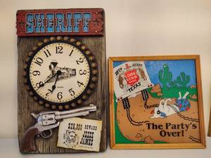 lot 58 image: Westclox Sheriff Clock & Lonestar BeerBar Sign