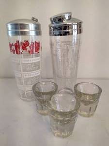 lot 67 image: MCM Vintage Cocktail Shakers & Shot Glasses
