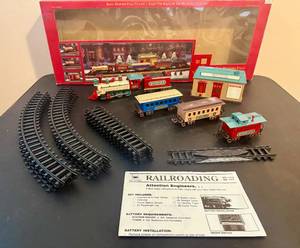 lot 111 image: Its A Wonderful Life The Bedford Falls Express Train Set wOriginal Box (Target) A Wonderful Holiday Collection