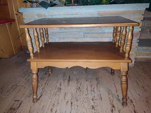 lot 154 image: Two Tier Spindle Sides End Table