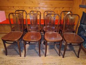 lot 155 image: Eight Great Northern Chair Company Wood Chairs