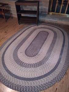 lot 158 image: Large Oval Braided Rug & Rolling ShelfCart
