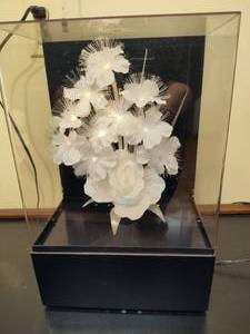 lot 182 image: LED Electric Floral Box