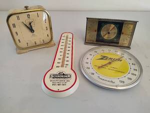 lot 183 image: Lot of Vintage Clocks & Thermometers