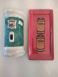 lot 194 image: Department 56 Flashlight Ceramic Butter Dish