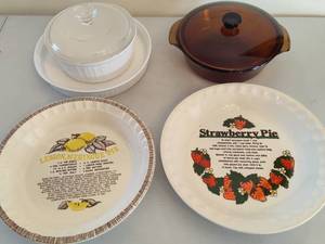 lot 210 image: Baking & Casserole Dishes