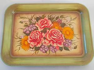 lot 220 image: Metal Floral Trays (33)