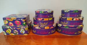 lot 231 image: Department 56 Easter Nesting Tins
