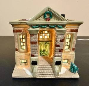 lot 140 image: Its a Wonderful Life Bedford Public Library (Target) Its a Wonderful Holiday Collection