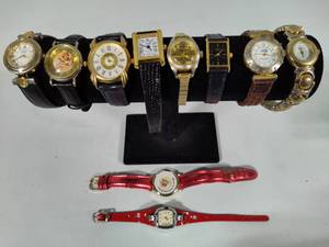 lot 205 image: Lot of Ladies Watches