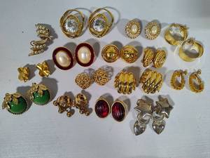 lot 208 image: Clip Earrings - All with Makers Mark