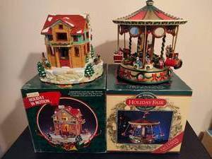 lot 138 image: Holiday in Motion Revolving Lodge & Holiday Fair Carousel