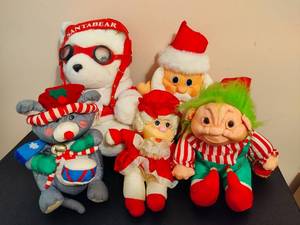 lot 141 image: Santa Bear & Assorted Holiday Plush