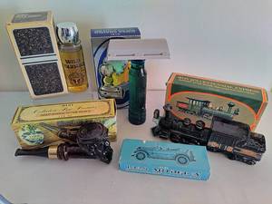 lot 305 image: Avon Mens Fragrances & After Shaves - In Original Boxes