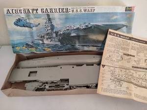 lot 261 image: Aircraft Carrier U.S.S. Wasp Plastic Model Kit