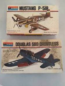lot 267 image: Two Monogram Model Airplane Kits