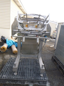 lot 19 image: Industrial Pick and Place Machine