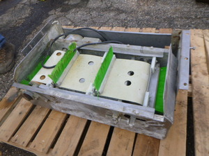 lot 23 image: Industrial Drag Sweeper