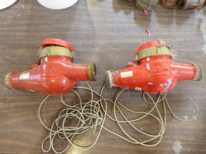 lot 39 image: 2 Valves