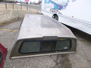 lot 94 image: Pickup Topper