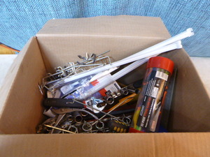 lot 110 image: Box of Garage Items