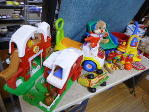 lot 117 image: Lot of Toys and Porcelain Dolls