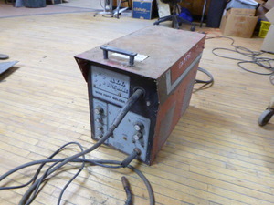 lot 124 image: All Star Wire Feed Welder