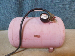 lot 127 image: Portable Air Tank with Hose