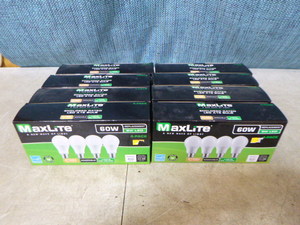 lot 137 image: 8 Packs of MaxLite 60W 9W LED Light Bulbs
