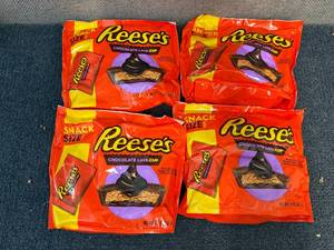 lot 168 image: 4 Bags Of ReeseS Lava Cups