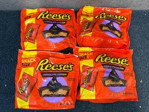 lot 170 image: 4 Bags Of ReeseS Lava Cups