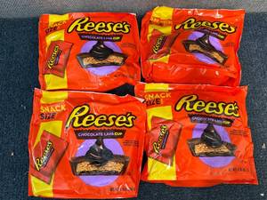 lot 171 image: 4 Bags Of ReeseS Lava Cups