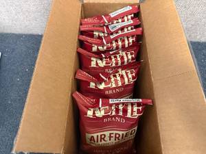 lot 131 image: Himalayan Salt Kettle Chips