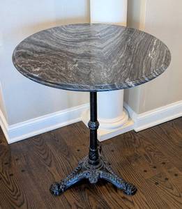 LR - Marble Top Accent Table Round, Cast Iron Pedestal Base