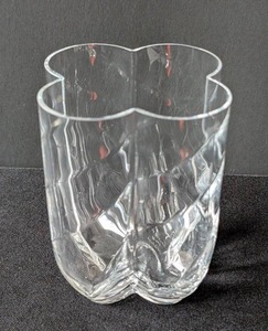 MB - Kosta Boda Optical Clover Vase