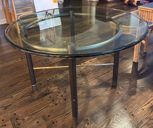 LR - Gorgeous Round Glass Top Dining Table