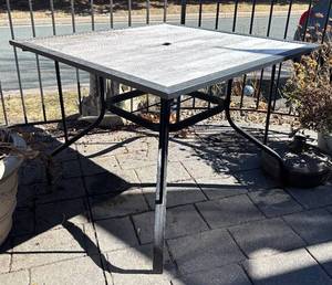 FY - Square Top Patio Table