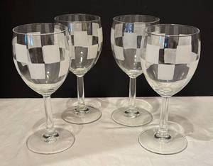 DR - Geometric Stemware - 4 Glasses