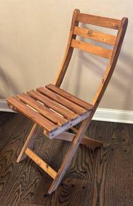 DR - Wooden Folding Chair