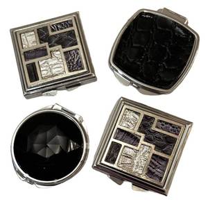 DR - Four Mirrored Compacts