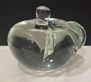 DR - Glass Apple Paperweight