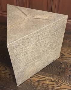 FR - Modern Triangular Accent Table