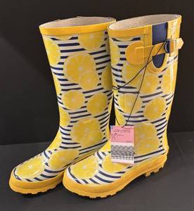 DR - New Serra Ladies Rain Boots - Lemon Print, Size 8