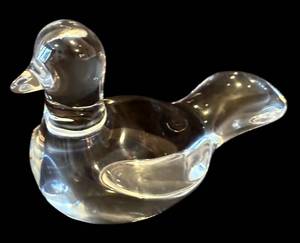 C2 - Baccarat Crystal Dove Bird Figurine - France