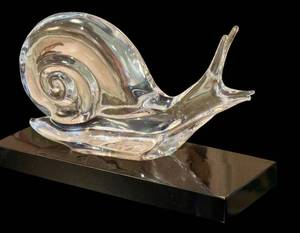 DR - Daum Crystal Snail Sculpture on Black Base - Base Chip