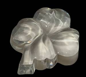DR - Baccarat Lucky Clover Paperweight - Clear Crystal Glass