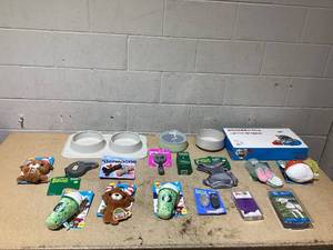 lot 100 image: LOT OF 18 Dog Merchandise