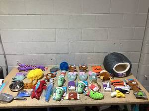 lot 111 image: LOT OF Dog & Cat Merchandise