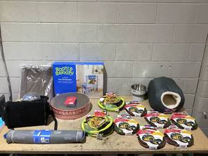 lot 114 image: LOT OF Cat Merchandise